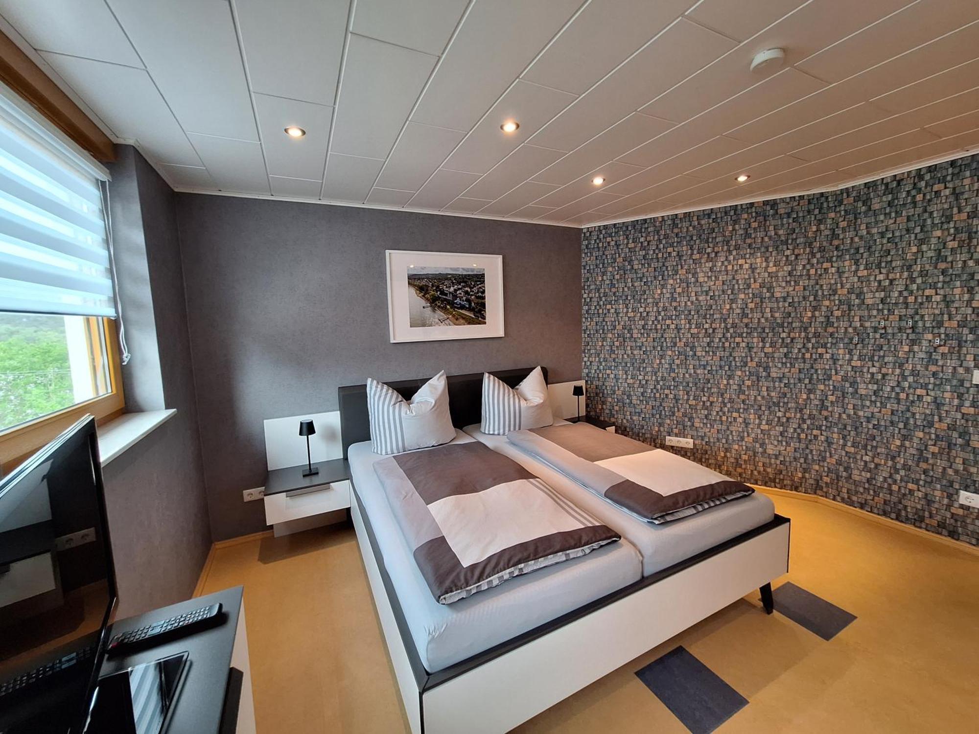 Ferienwohnung Rhens Am Rhein Bagian luar foto